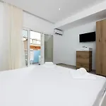 Diamanti Downtown דירה