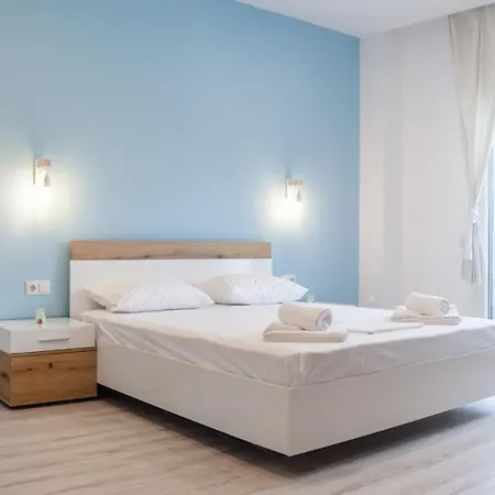 Diamanti Downtown Apartament *